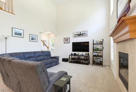 2200 Hunting Valley Lane Streetsboro OH 44241