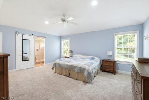 2200 Hunting Valley Lane Streetsboro OH 44241