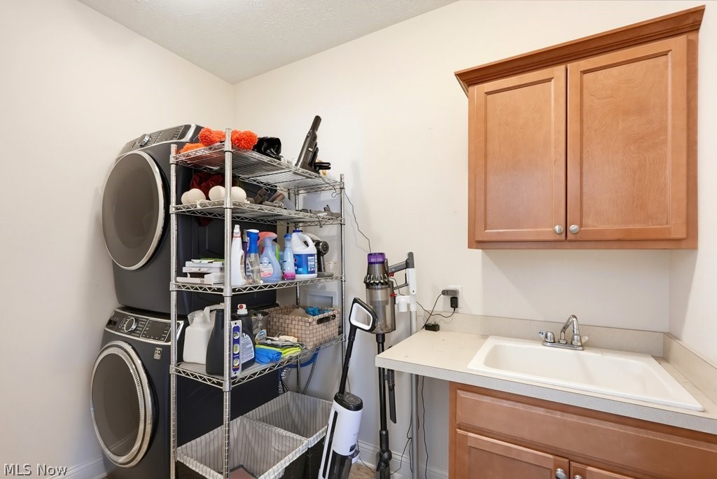2200 Hunting Valley Lane Streetsboro OH 44241