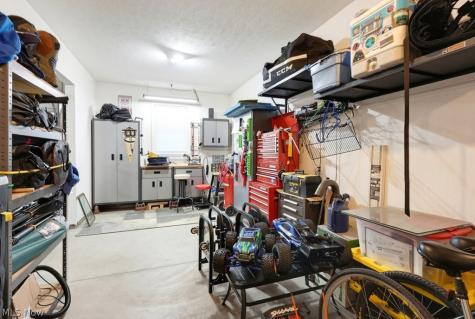 2200 Hunting Valley Lane Streetsboro OH 44241