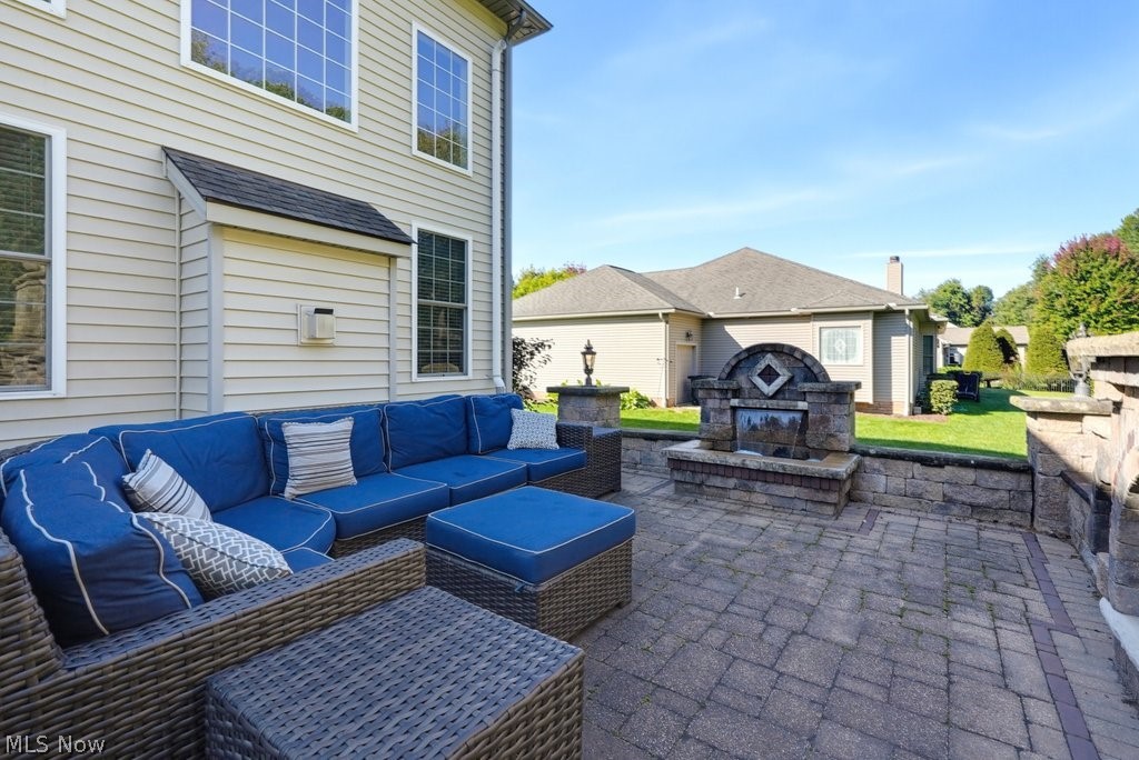 2200 Hunting Valley Lane Streetsboro OH 44241
