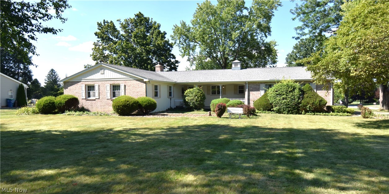 1118 Palmetto Hubbard OH 44425