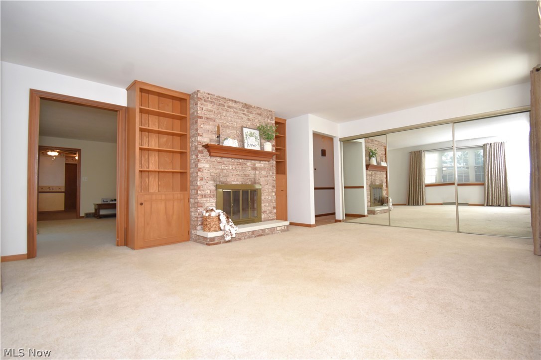 1118 Palmetto Hubbard OH 44425