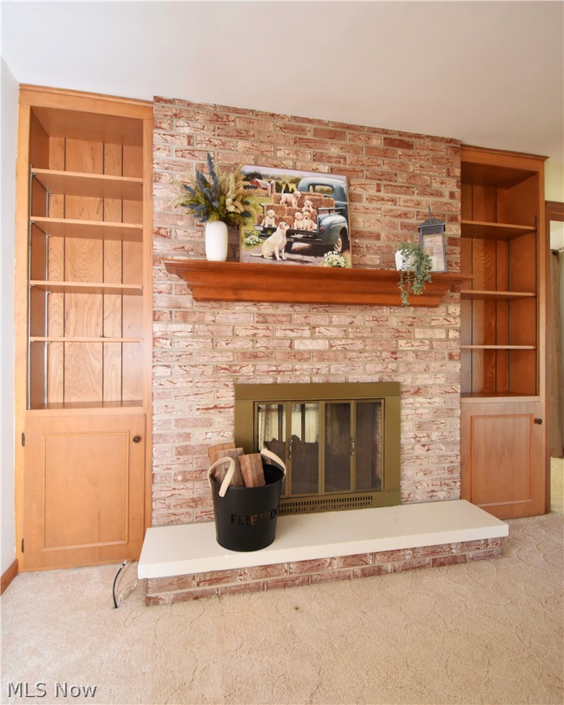 1118 Palmetto Hubbard OH 44425