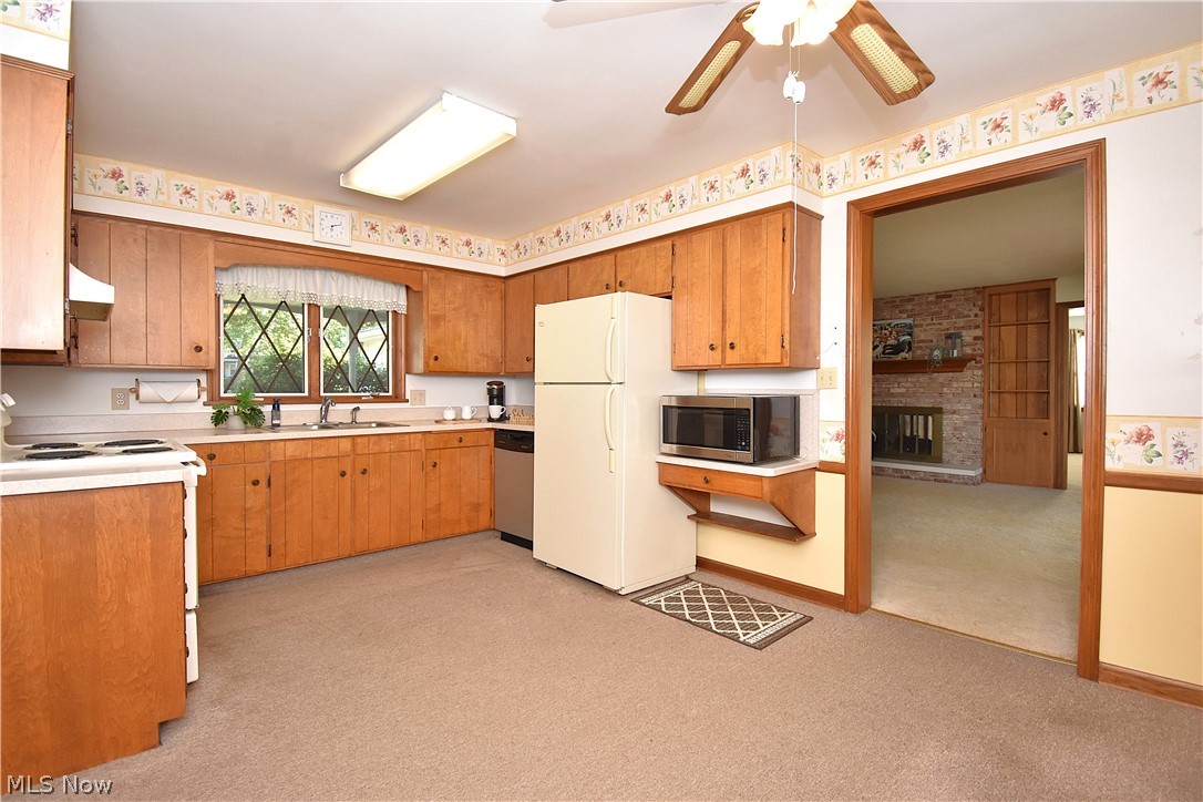 1118 Palmetto Hubbard OH 44425
