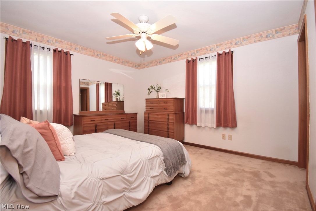 1118 Palmetto Hubbard OH 44425
