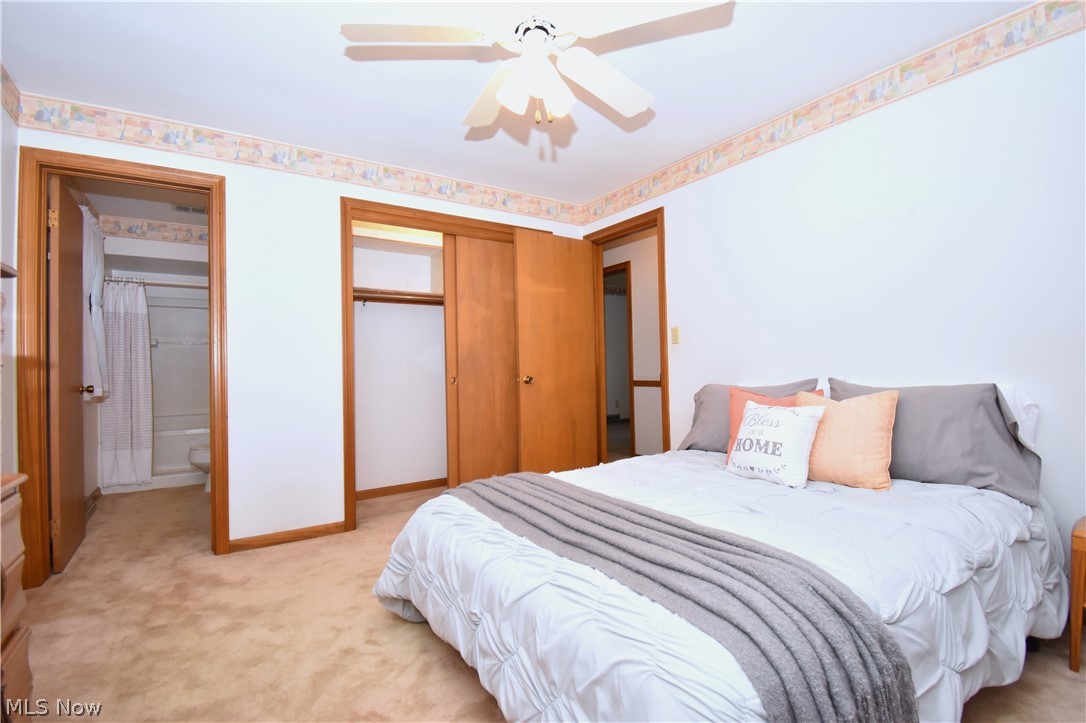 1118 Palmetto Hubbard OH 44425