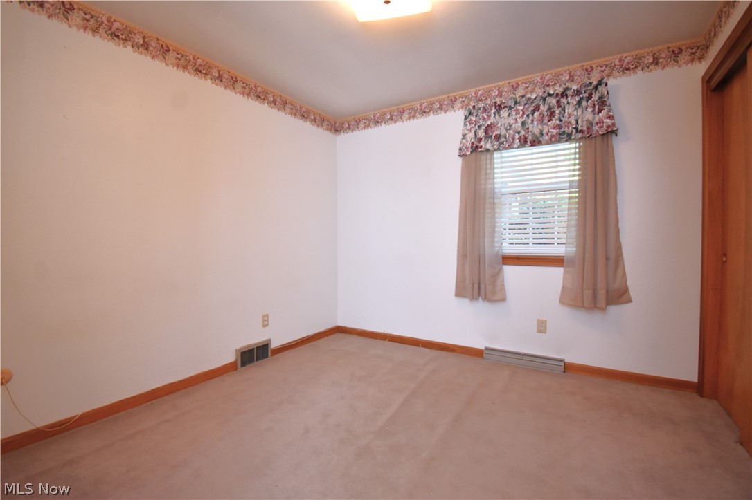 1118 Palmetto Hubbard OH 44425