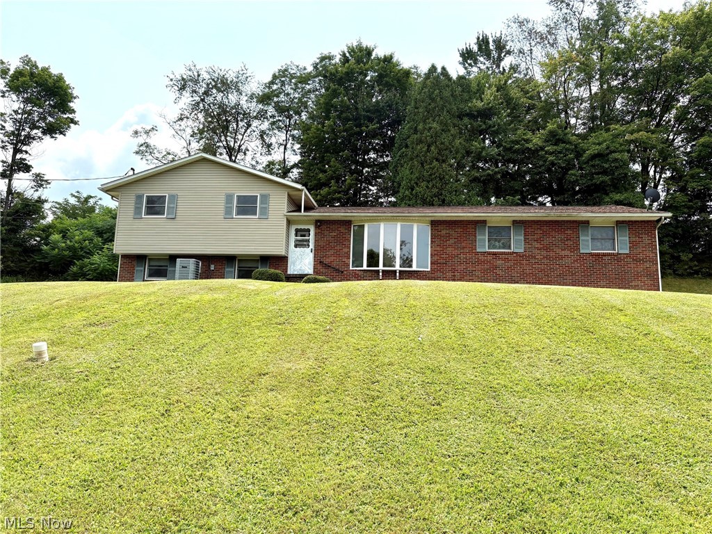 5044 Amsterdam Road SE Carrollton OH 44615