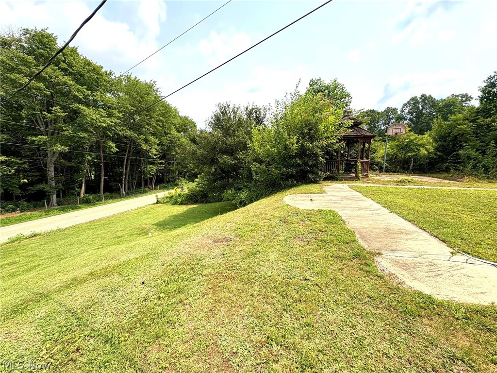 5044 Amsterdam Road SE Carrollton OH 44615