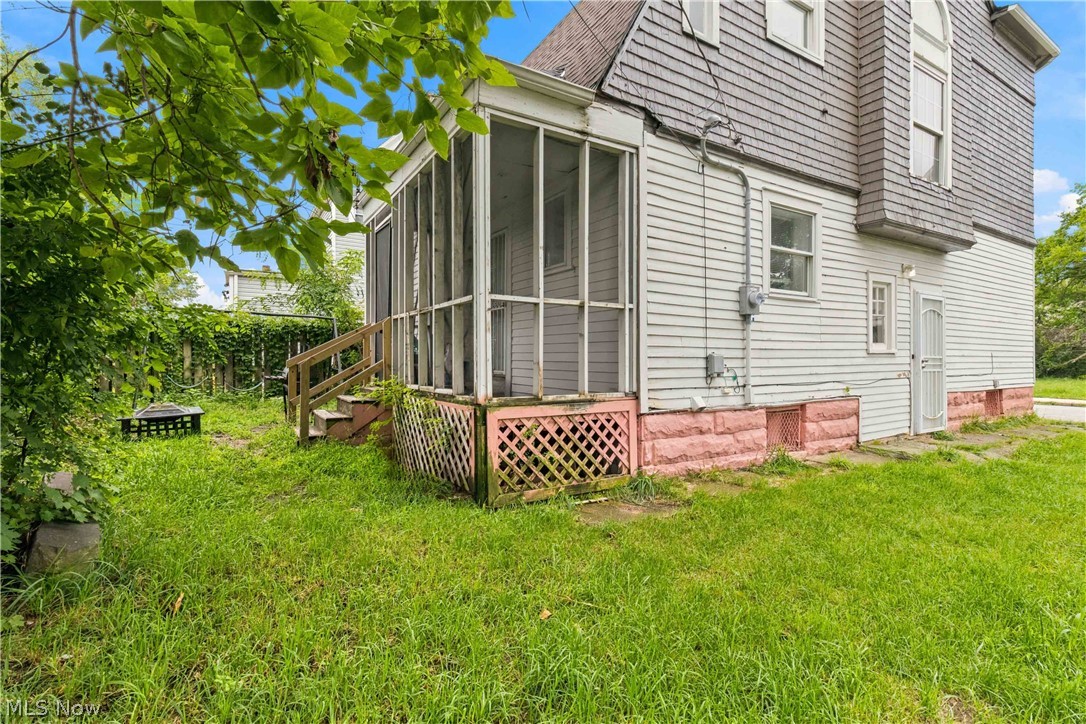 1897 E 69th Street Cleveland OH 44103