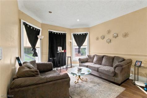 1897 E 69th Street Cleveland OH 44103