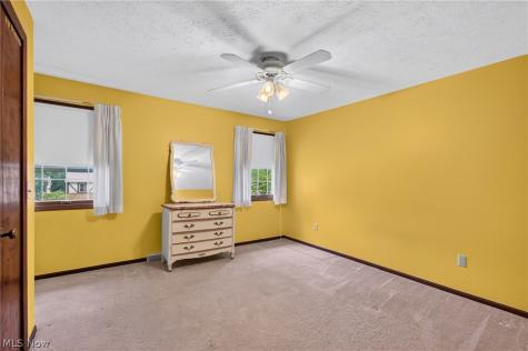 2537 Dogwood Drive NE Massillon OH 44646