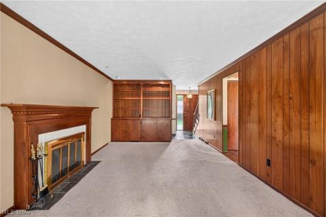 2537 Dogwood Drive NE Massillon OH 44646
