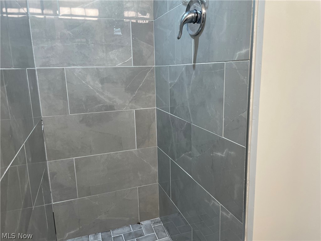 696 Walnut Drive Euclid OH 44132