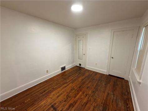 829 Indian Trail Akron OH 44314