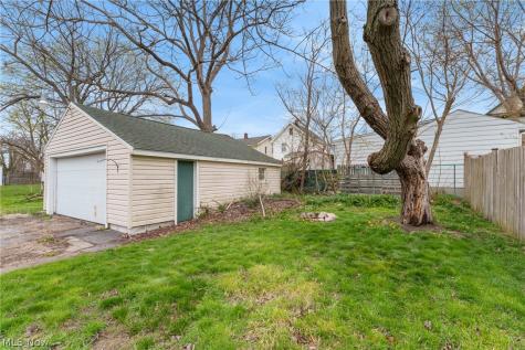 829 Indian Trail Akron OH 44314
