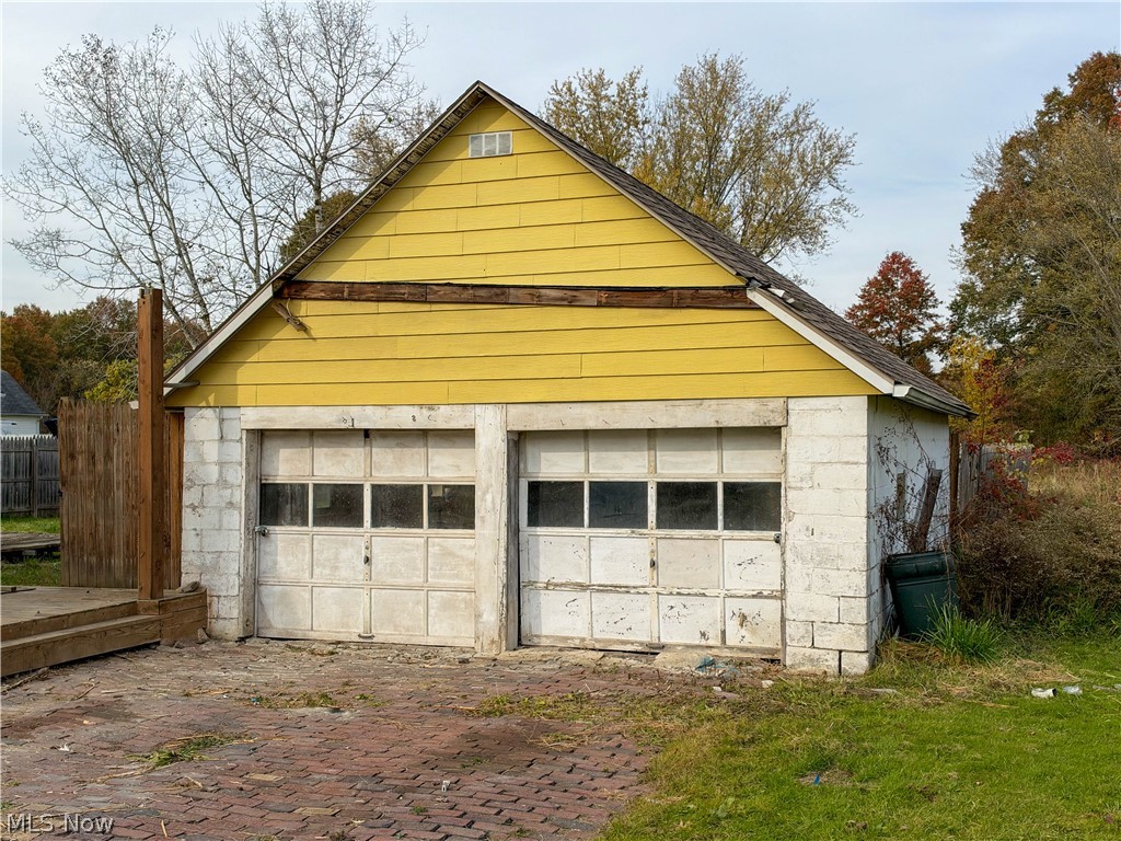 5574 Charleston Road Newton Falls OH 44444