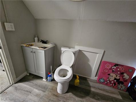 7700 Colgate Avenue Cleveland OH 44102