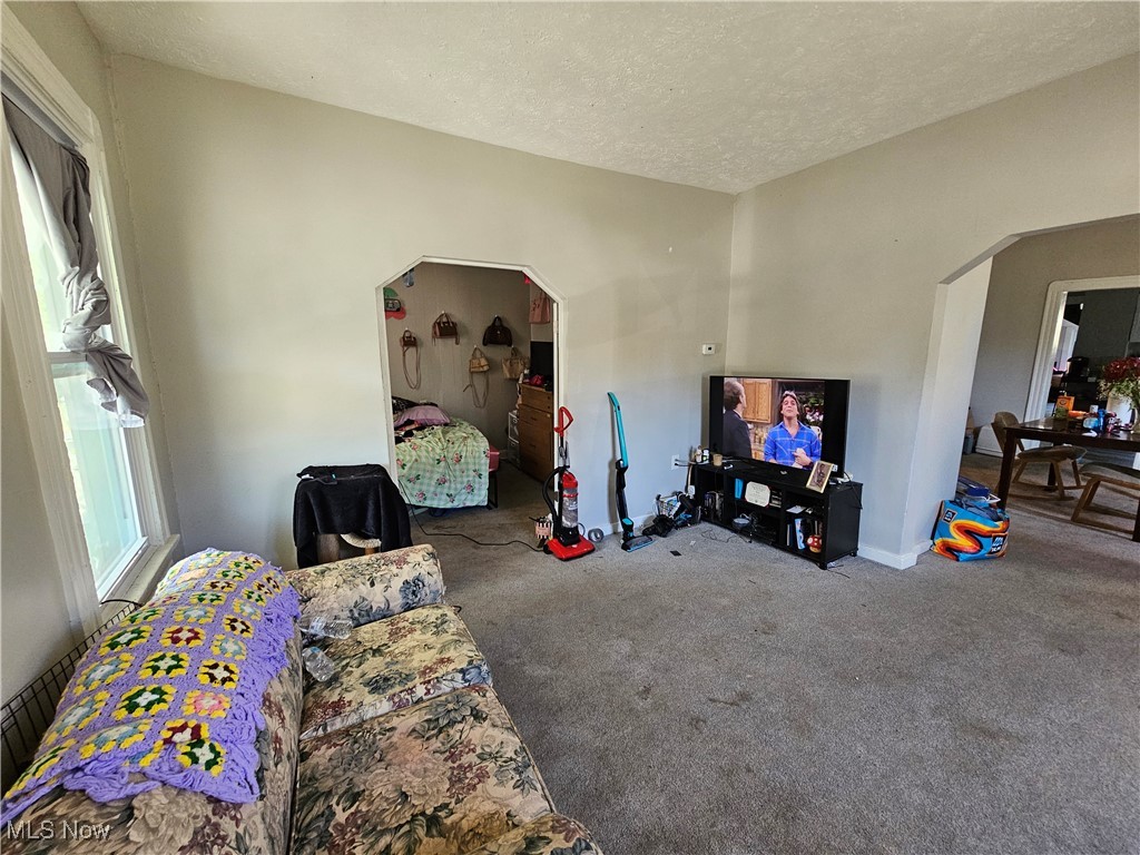 7700 Colgate Avenue Cleveland OH 44102