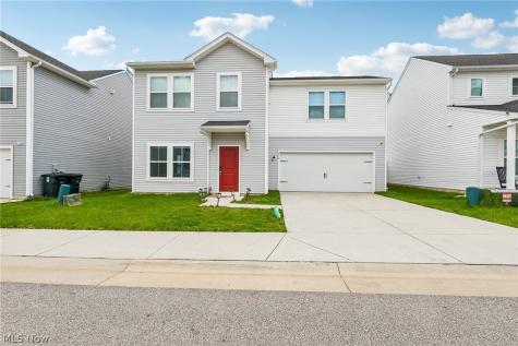 572 Auld Farm Circle Akron OH 44320