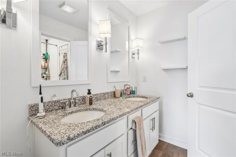 572 Auld Farm Circle Akron OH 44320