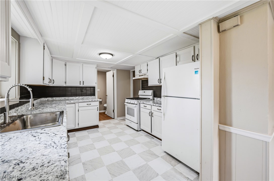 238 W High Street Lisbon OH 44432