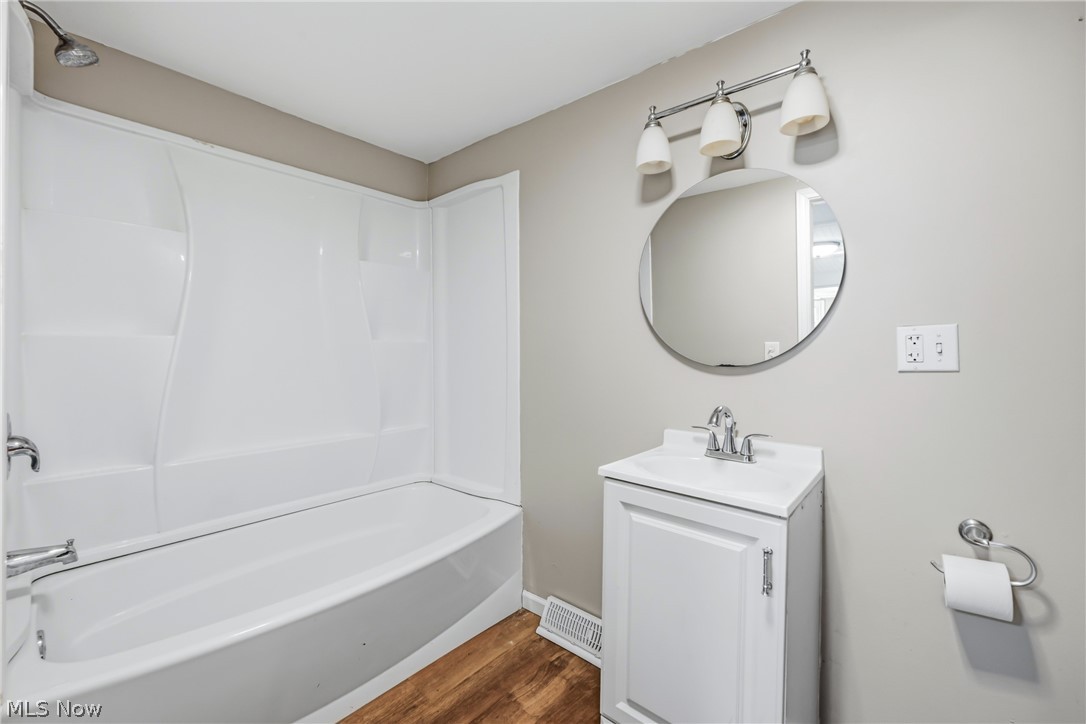 238 W High Street Lisbon OH 44432