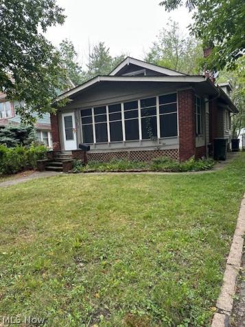 1520 Rydalmount Road Cleveland Heights OH 44118
