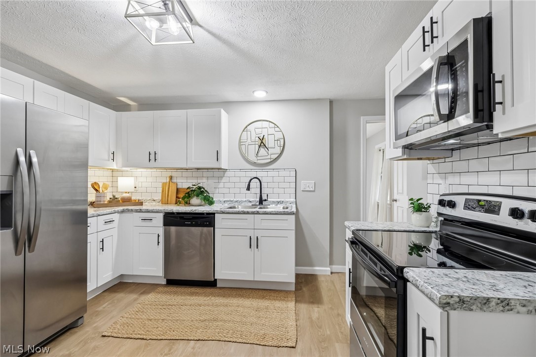 320 Powers Avenue Girard OH 44420