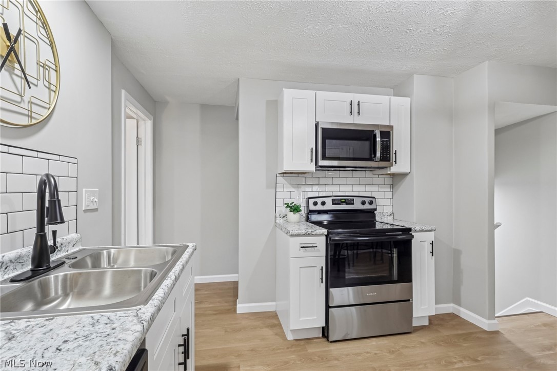 320 Powers Avenue Girard OH 44420