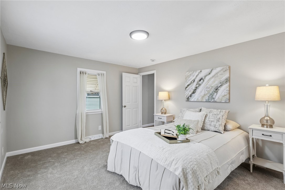 320 Powers Avenue Girard OH 44420