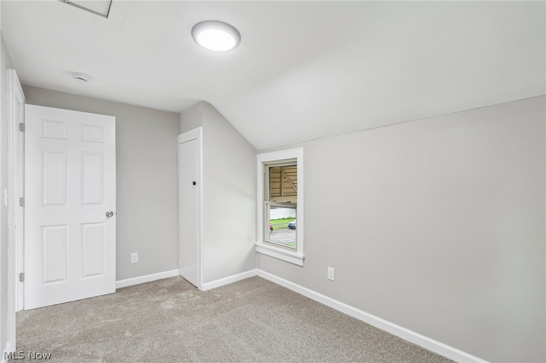 320 Powers Avenue Girard OH 44420