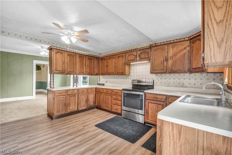 170 E 194th Street Euclid OH 44119