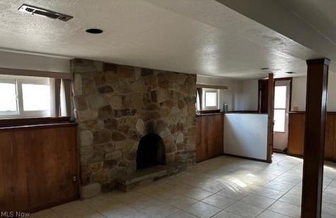 983 E 179 Street Cleveland OH 44119