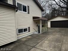 983 E 179 Street Cleveland OH 44119