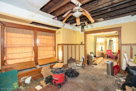 1628 Cohassett Avenue Lakewood OH 44107