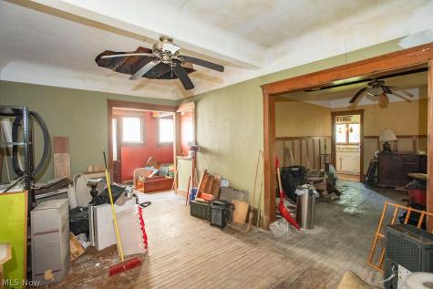 1628 Cohassett Avenue Lakewood OH 44107