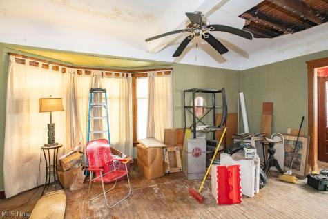 1628 Cohassett Avenue Lakewood OH 44107