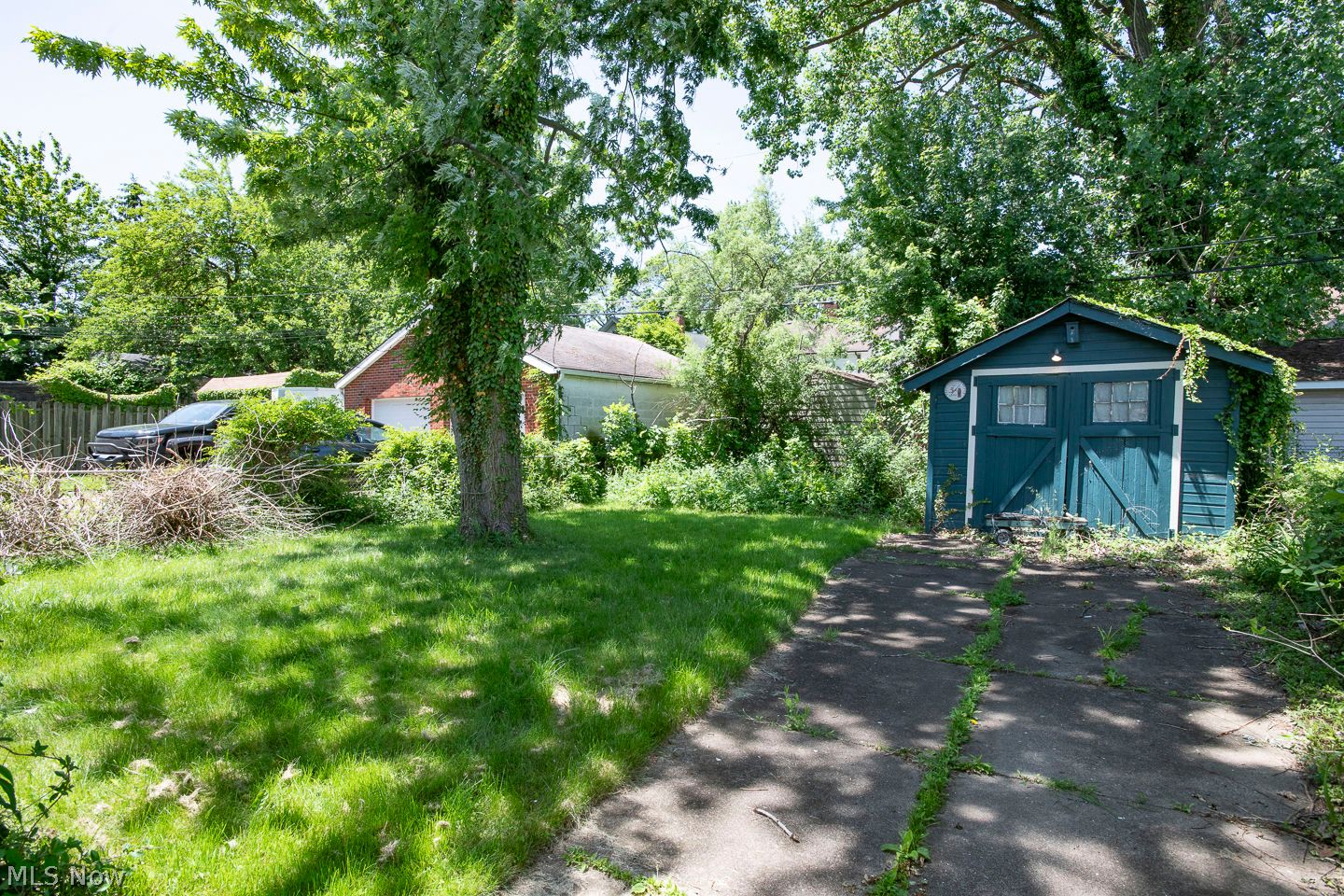 1628 Cohassett Avenue Lakewood OH 44107