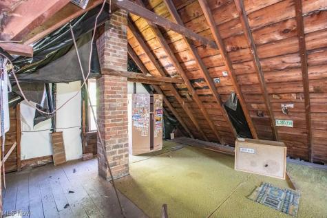 1628 Cohassett Avenue Lakewood OH 44107