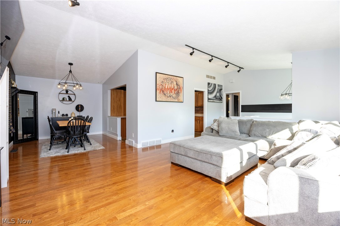 1137 Norman Place Wooster OH 44691
