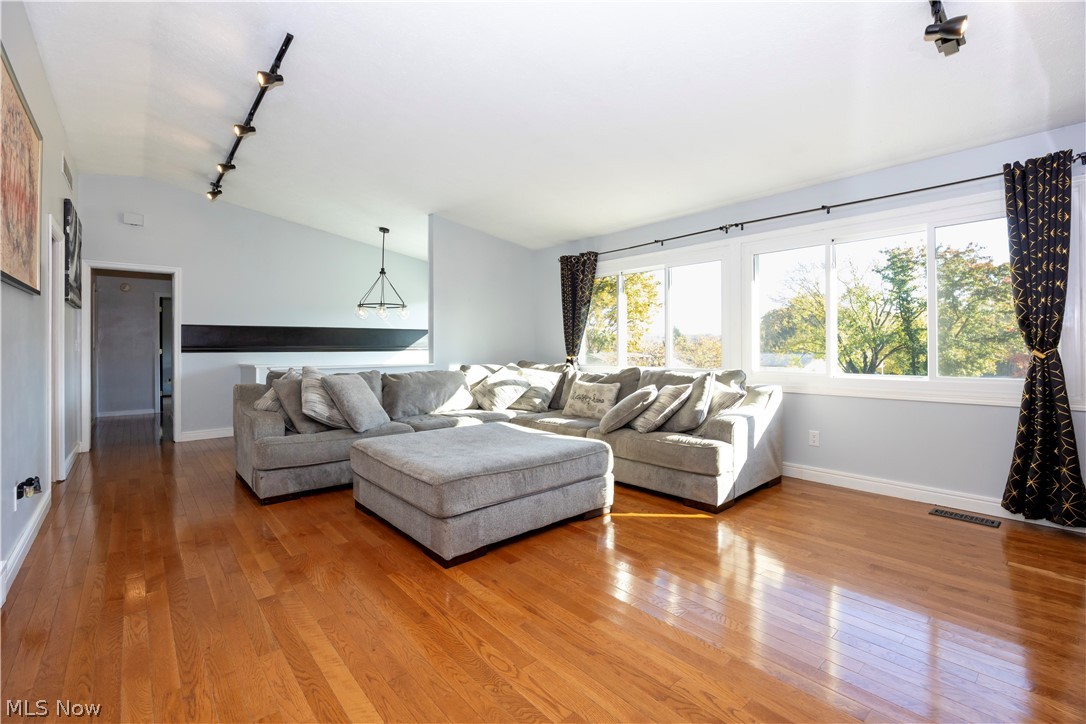 1137 Norman Place Wooster OH 44691