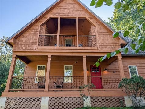 181 N Maple Street Akron OH 44304