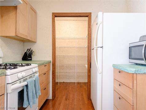 181 N Maple Street Akron OH 44304