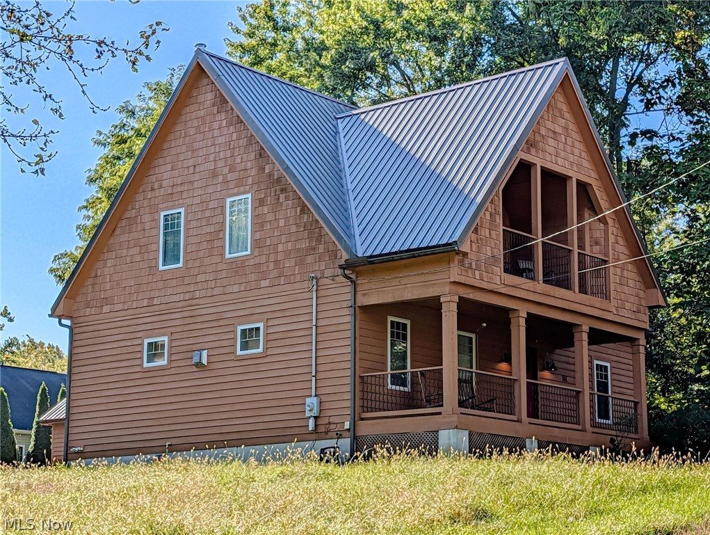 181 N Maple Street Akron OH 44304