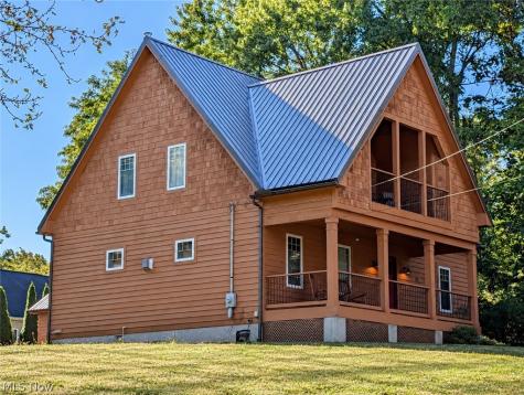 181 N Maple Street Akron OH 44304