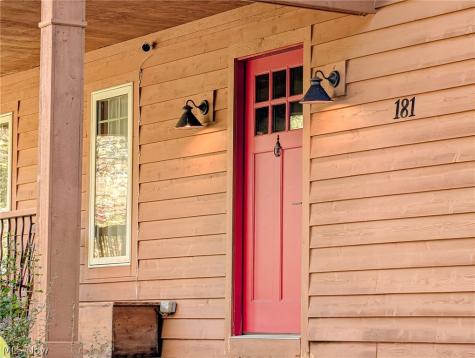 181 N Maple Street Akron OH 44304