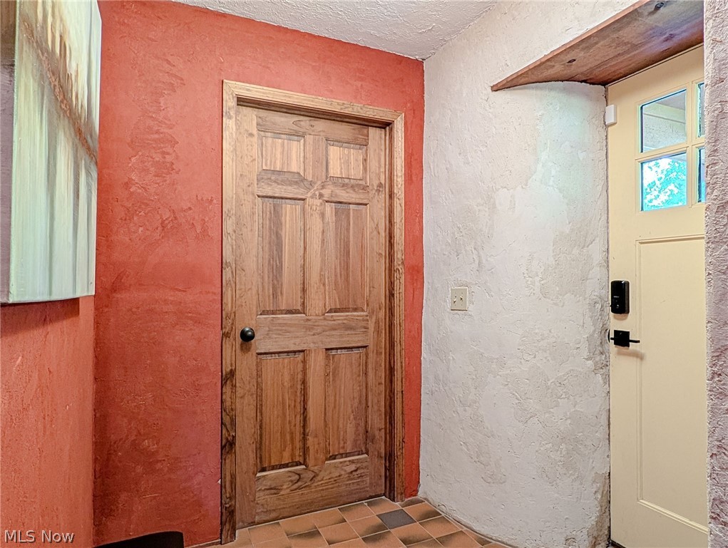 181 N Maple Street Akron OH 44304