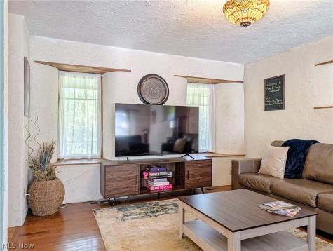 181 N Maple Street Akron OH 44304